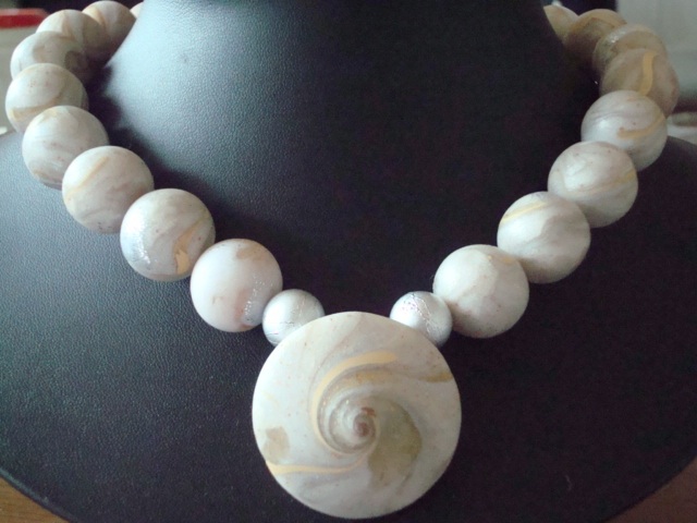 Grosse-Kette-mit-Swirl